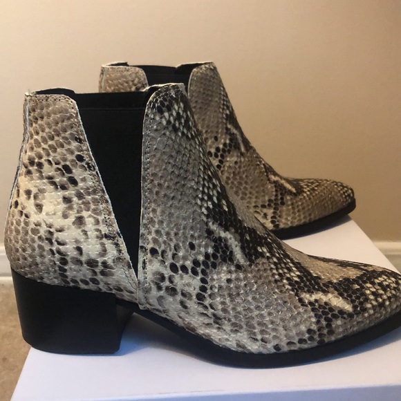 Iris & Ink snake skin low heel booties - Picture 2 of 4